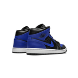 Nike x Air Jordan 1 « Mid Hyper Royal Tumbled Leather »