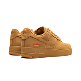 Nike x Air Force 1 « Supreme Flax »